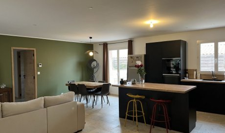 Villa familiale  vendre - Saint-Geniès-de-Malgoirès - 294 000€